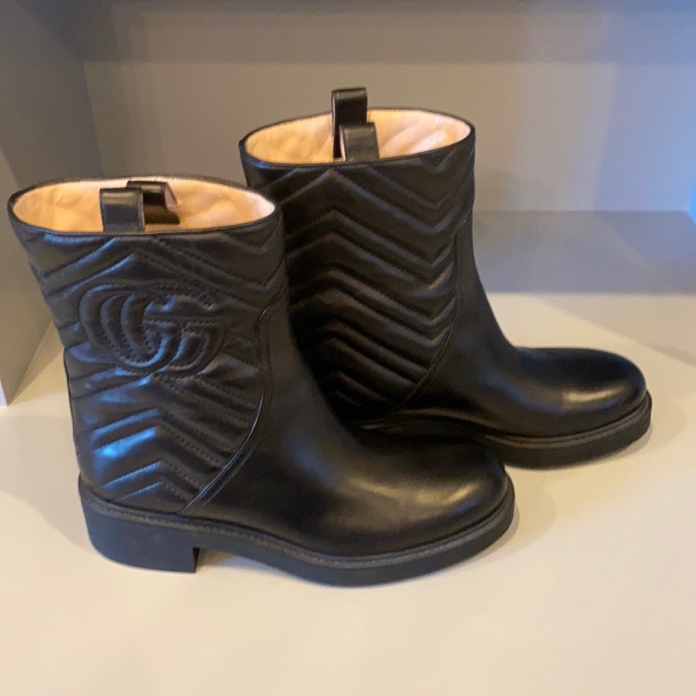 GUCCI LEATHER BIKER BOOTS - BLACK - 37 1/2